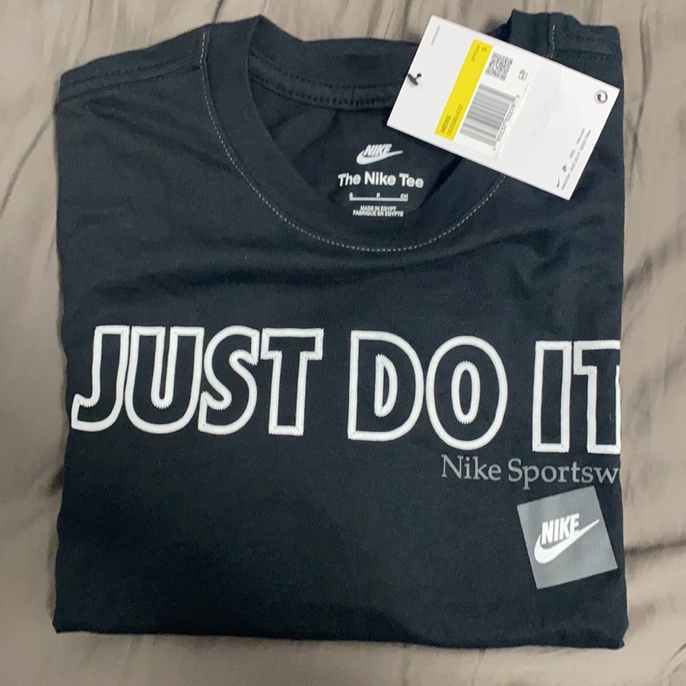 Brand new size SMALL! Color Black & White. Perfect for matching with outfits. 🔥